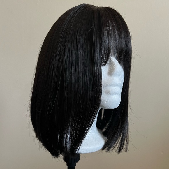 12” Natural Looking Short Black Heat Resistant Synthetic Wig With Bangs - Picture 3 of 11